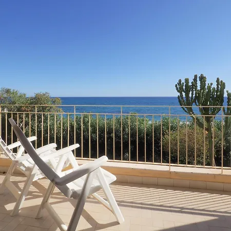 Is Femminas 25 - Fronte Mare