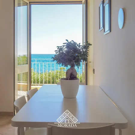 Apartment Is Femminas 25 - Fronte Mare *