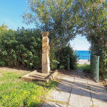 Is Femminas 25 - Fronte Mare
